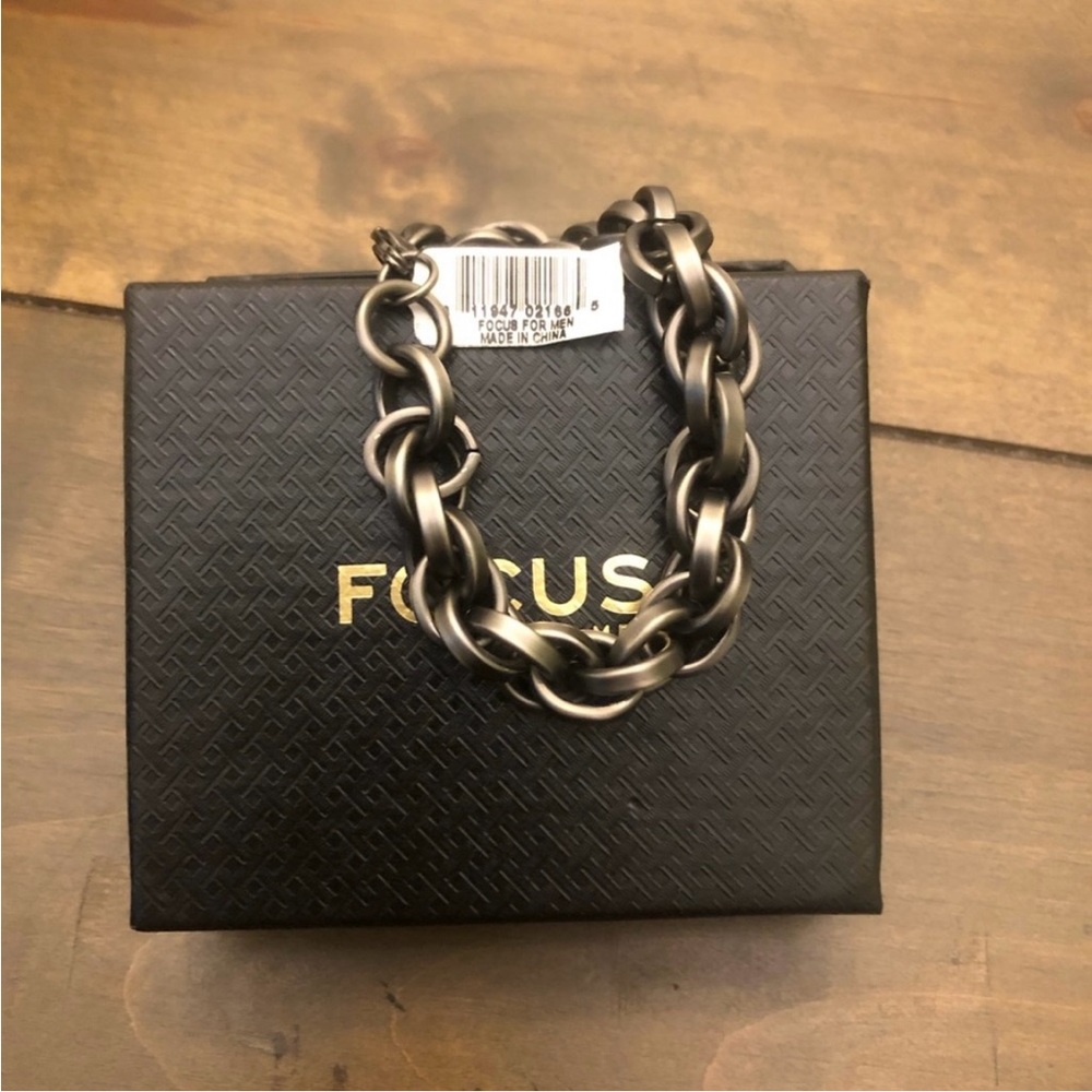Focus For Men Antiqued Interlocking Bracelet